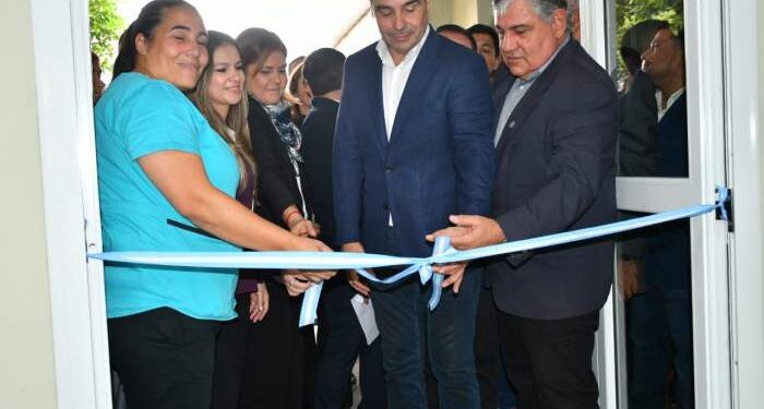 Valdés inauguró el Servicio de Pediatría del Hospital de Saladas