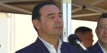 El gobernador Valdés entregó 72 viviendas de Invico en Goya