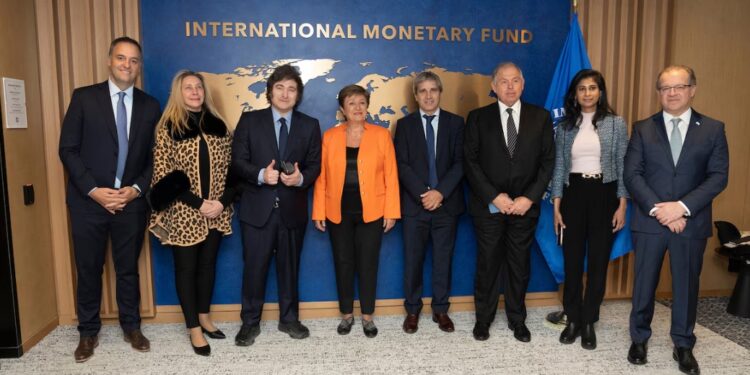 FMI: hay un acuerdo técnico para un préstamo de 20.000 millones de dólares