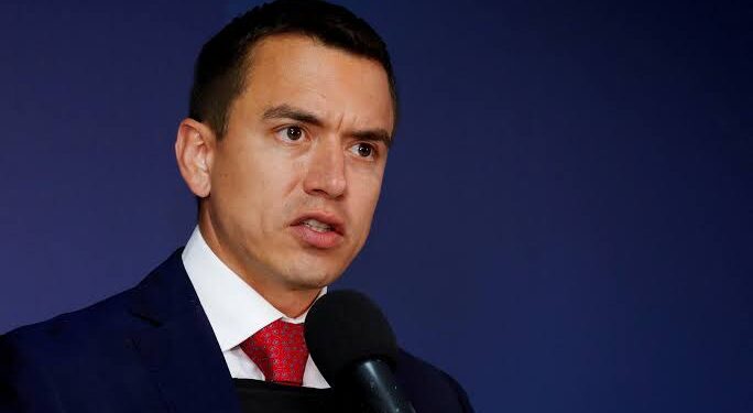 Daniel Noboa se impuso sobre la opositora Luisa González por 55,95% contra un 44,08%