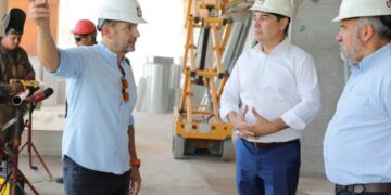 Valdés recorrió la obra en construcción del Hotel Marriott