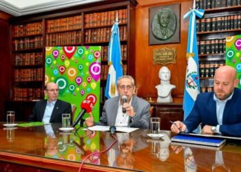 El Gobierno provincial analiza un incremento salarial para estatales