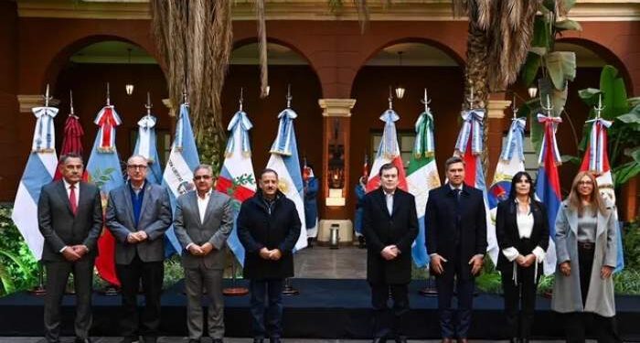 Gobernadores de la región presentarán proyecto de tarifa eléctrica diferencial