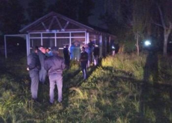 Chaco: un grupo de niños encontró el cadáver de un hombre apuñalado