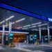 Cargar combustible será más barato de madrugada