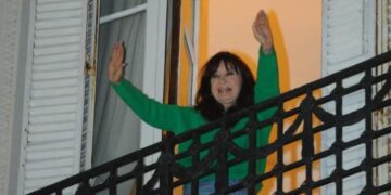 Cristina Kirchner presentó una lista reservada de personas que podrán visitarla
