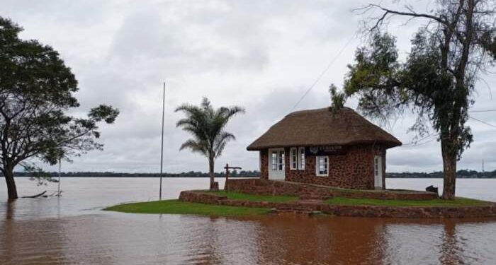 Continúa el alerta por la crecida del río Uruguay en Corrientes