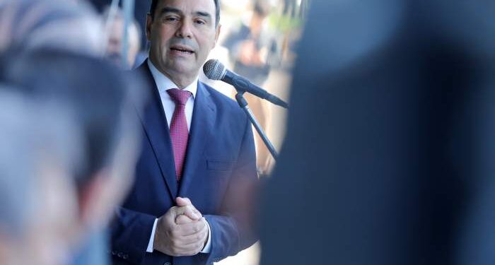 Valdés confirmó que firmará el convenio por los dólares en el colchón