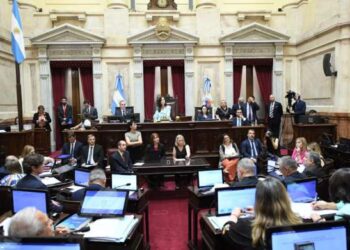 Senadores nacionales recibirán un aumento en sus dietas desde junio