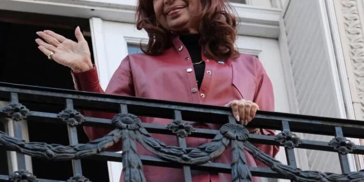 Las tres reglas de conducta que debe cumplir Cristina Kirchner para que no le revoquen la prisión domiciliaria