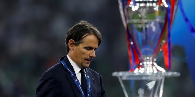 Impacto en el Inter: tras ser goleado en la final de la Champions, se quedó sin DT