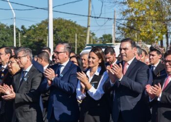 El gobernador Valdés celebró el bicentenario de Bella Vista