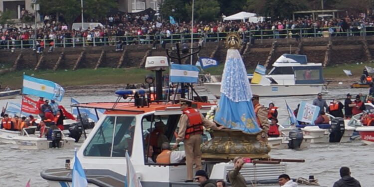 Multitudinaria Celebración por el 125° Aniversario de la Coronación Pontificia de Nuestra Señora de Itatí
