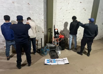 Robo calificado en Esquina: demorados tres jóvenes tras allanamientos