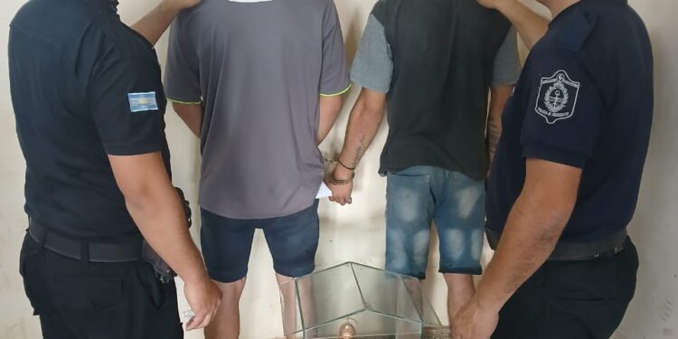Robaron la imagen de la Virgen, pidieron recompensa y terminaron detenidos