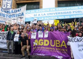 Nación anunció aumento a docentes y no docentes universitarios