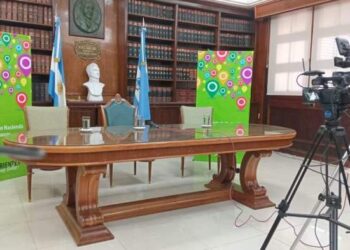 Este lunes dan a conocer aumentos salariales para estatales