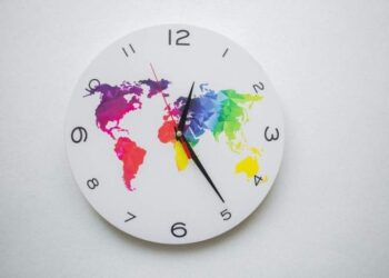 Media sanción al proyecto para modificar el huso horario en todo el país
