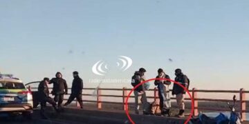 Un accidente sobre el Puente Belgrano ocasionó serias demoras
