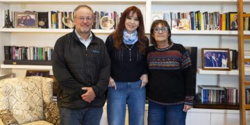 Cristina Kirchner recibió al titular del gremio docente mundial y criticó la “catástrofe social” de Milei