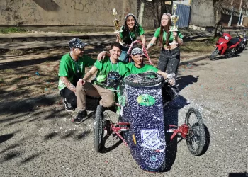 Recibimiento a estudiantes de la Escuela Técnica “Dr. Juan R. Vidal” por su podio en el Tecnicar 2025
