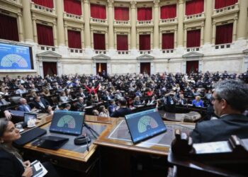 La oposición presiona para sesionar en Diputados y aprobar los cambios en la ley de DNU