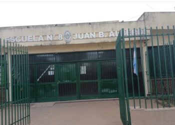 Temor en una escuela de Corrientes por un alumno que amenaza con matar a su maestra y compañeros