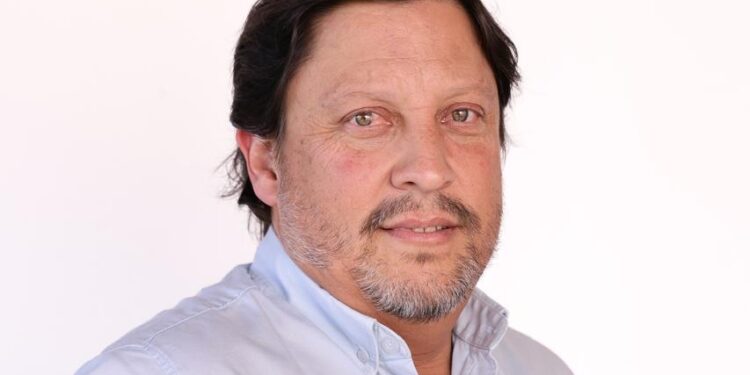 Miguel Nacho Esquenón vuelve a la política como candidato a concejal por la alianza “Vamos Corrientes en Esquina”