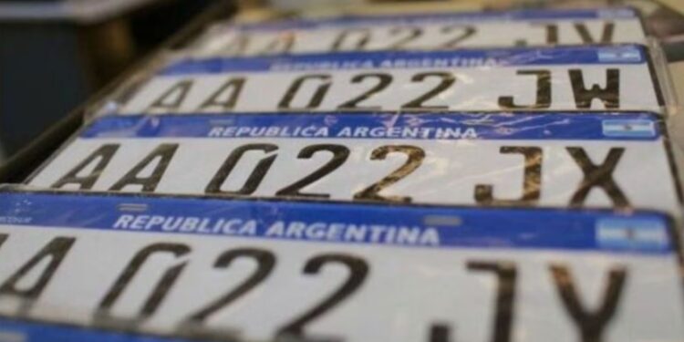 Vuelven las multas por circular sin patente: cuánto deberán pagar los infractores