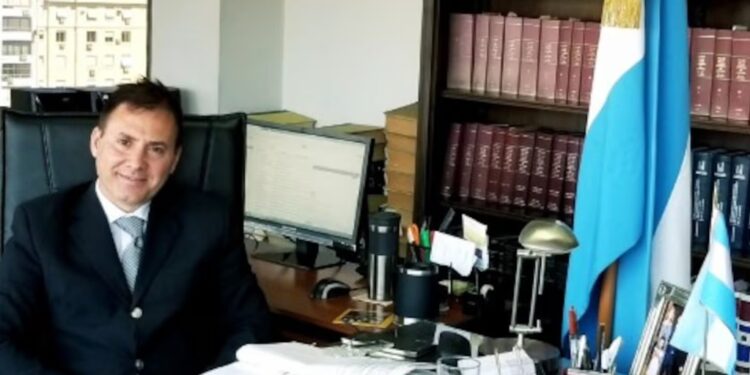 El juez que prohibió difundir audios de Karina Milei tiene cinco denuncias por acoso laboral y sexual