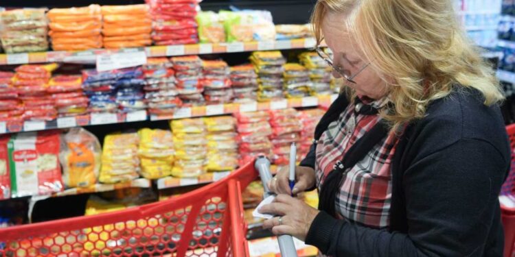 Inflación en América Latina: cómo quedó la Argentina en el ranking de precios de la región en agosto