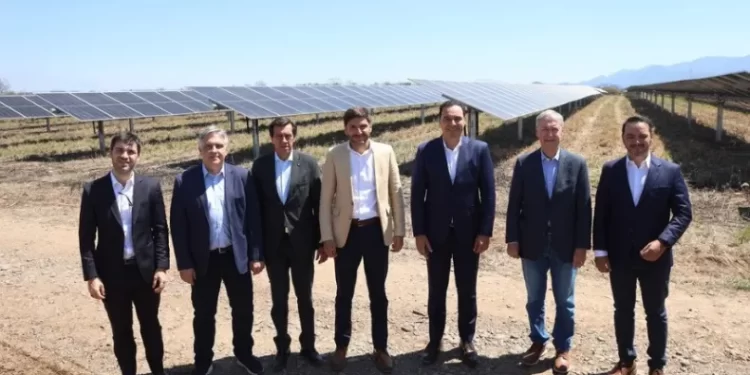 Provincias Unidas lanzó fuertes críticas al kirchnerismo y a Milei: “Está paveando tocando la guitarra”