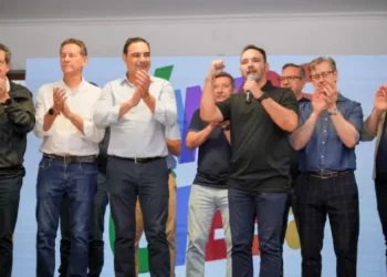 Valdés diseña su gabinete y dijo que pretende sea “ejecutivo y ágil”