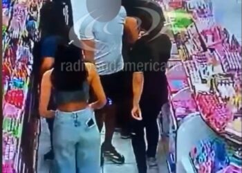 Registraron a un hombre que habría sacado fotos “íntimas” a jovencitas