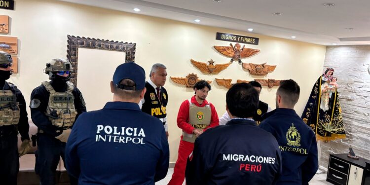 En medio de un importante operativo de seguridad, Matías Ozorio llegó a la Argentina