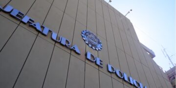Escándalo en la Policía de Córdoba: investigan a un agente por espiar y fotografiar a compañeras en el baño