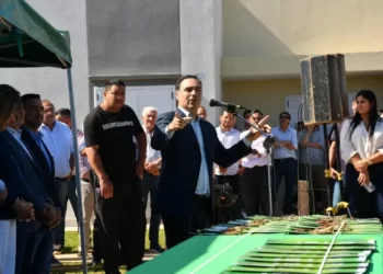 Valdés: “La próxima gestión seguirá con el sueño del techo propio”