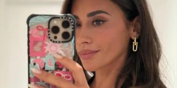 Antonela Roccuzzo puso en venta su ropa por una buena causa