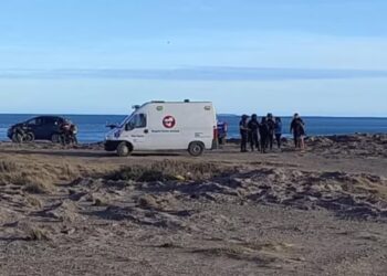 Santa Cruz: una mujer denunció que dos hombres la secuestraron, la maniataron e intentaron tirarla al mar