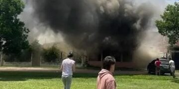 Incendio dañó dos viviendas en Goya
