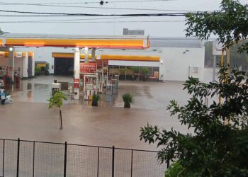 En pocas horas de la mañana cayeron más de 208 mm en Capital