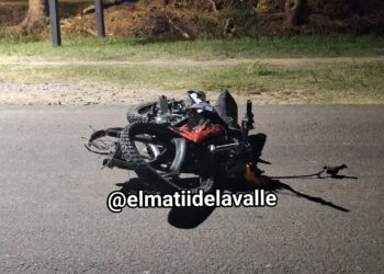 Conductor provocó un choque múltiple, mató a una joven de 15 años y se dio a la fuga