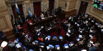 Nación obtuvo la media sanción de la reforma laboral en el Senado