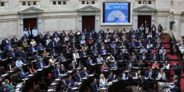 Media sanción a la ley que baja la edad de imputabilidad a 14 años