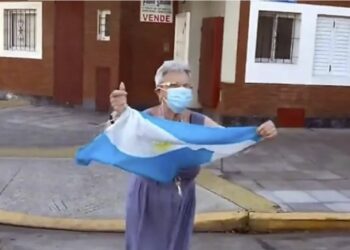 Murió “Abuela lalala”, la jubilada que se hizo viral en el Mundial 2022