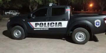 Desplazaron a un comisario de Santiago del Estero por subir fotos íntimas en sus estados de WhatsApp
