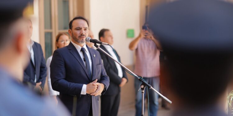 Valdés puso en funciones a nuevas autoridades de la Policía y definió como prioridad de su gestión la seguridad de los correntinos
