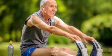 Plaza Activa: continúa la propuesta de gimnasia para adultos mayores en Esquina