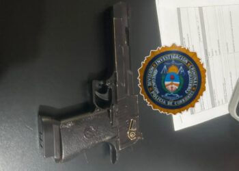 Curuzú Cuatiá: Alumno intentó ingresar con arma de juguete y hubo allanamientos