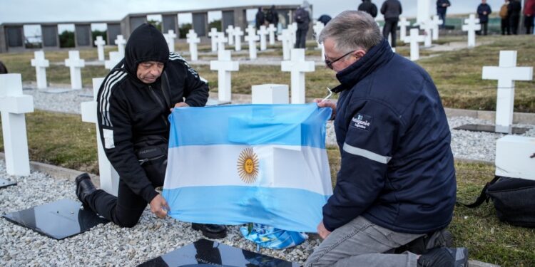 El séptimo regreso: sanar el alma en el suelo de Malvinas